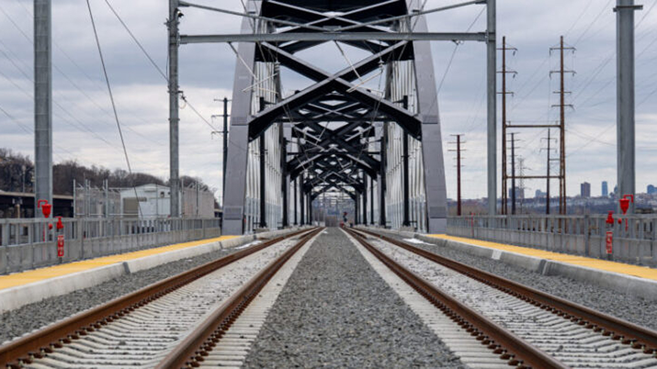 Portal North Bridge Opens!